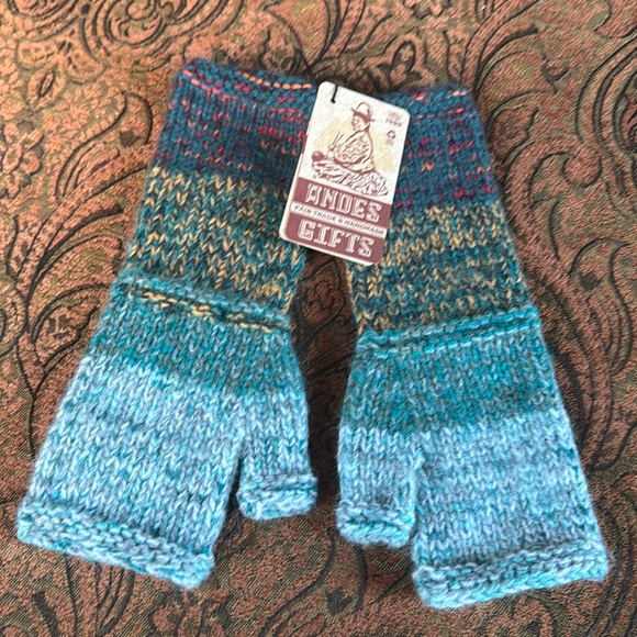 Andes Gifts wrist warmers alpaca wool blend turquoise teal NEW NWT women’s o/s - Picture 1 of 4